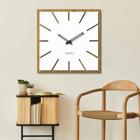 Nagyméretű falióra HDF DUB-ból - akár 50 x 50 cm-es méretig