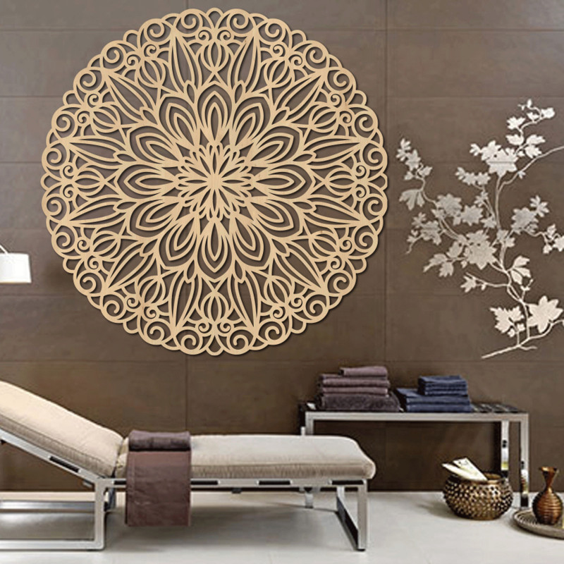 Faragott fa mandala a falon, az idő virága - ORIN