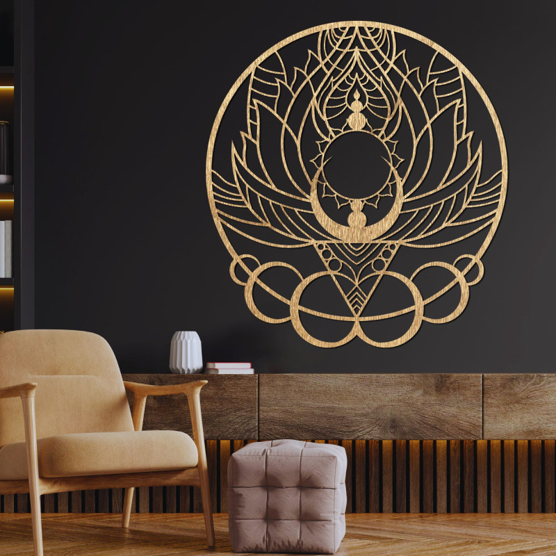 Napraforgót ábrázoló faragott falfestmény