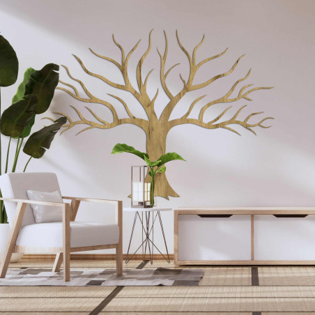 Fából készült kép a falon faágakkal Fából készült kép a falon faágakkal