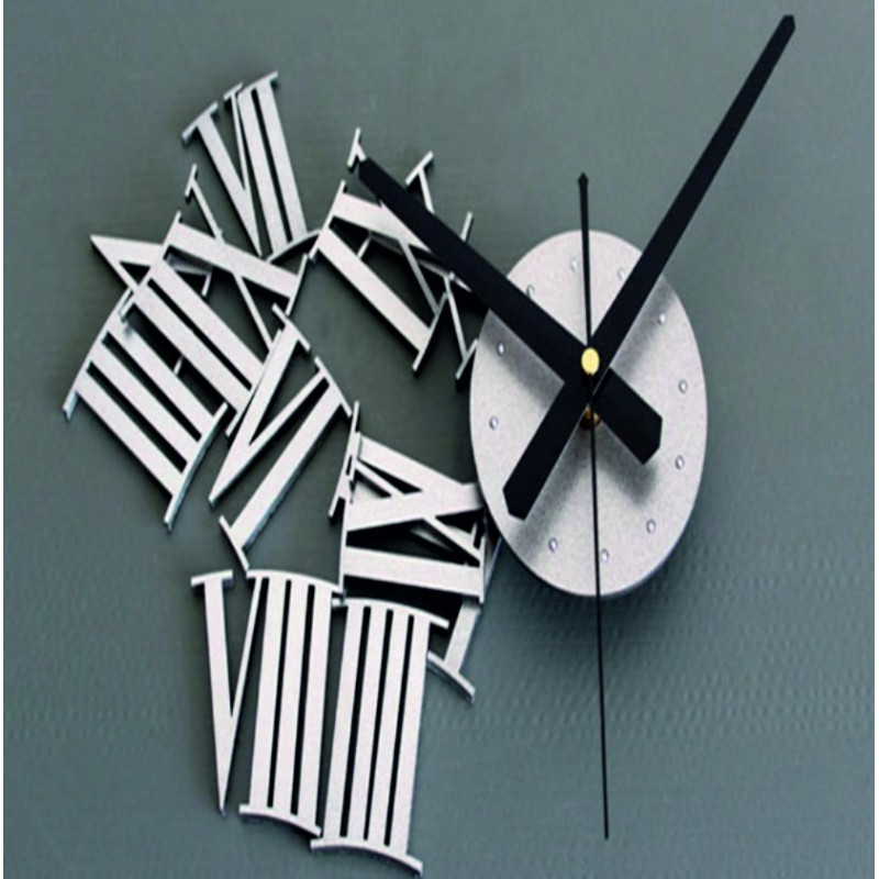 Műanyag falióra gyerekeknek plexiből. Divatos falióra ajándékba. Xmomo óra. Akril óra