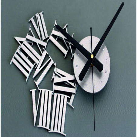 Műanyag falióra gyerekeknek plexiből. Divatos falióra ajándékba. Xmomo óra. Akril óra Műanyag falióra gyerekeknek plexiből. Divatos falióra ajándékba. Xmomo óra. Akril óra