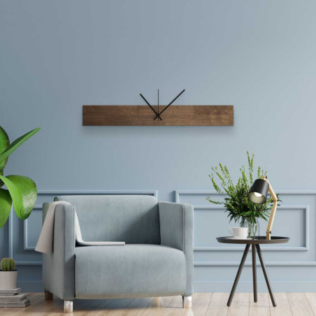 Elegáns faóra természetes faerezettel