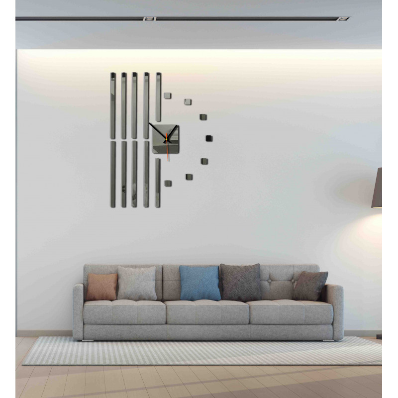 Modern műanyag falióra. Saját gyártású, X-momo