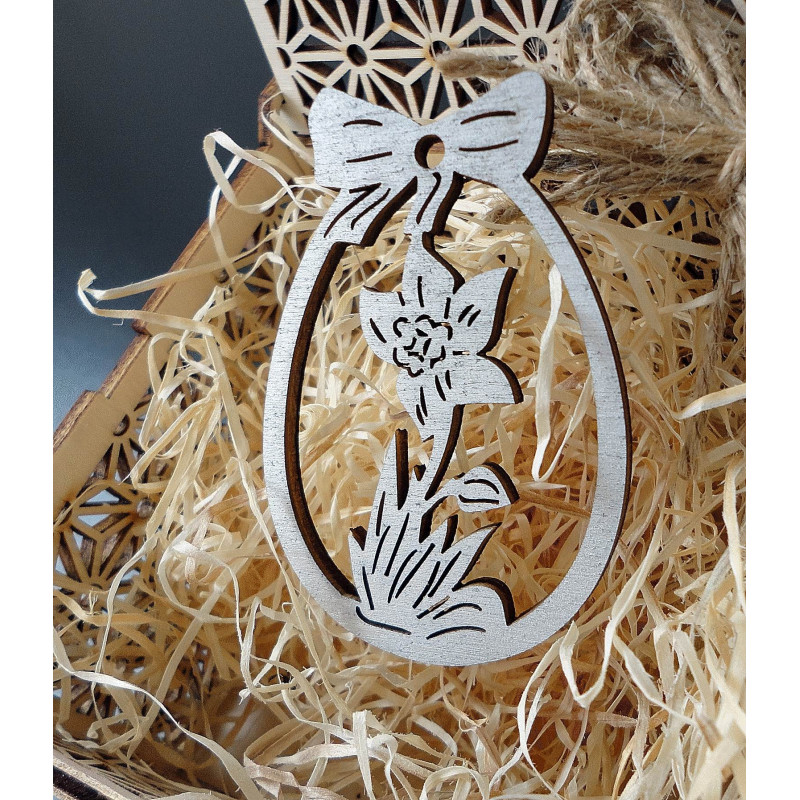 Díszméretek, karácsonyfadíszek, fa kiegészítők, fa és műanyag díszek