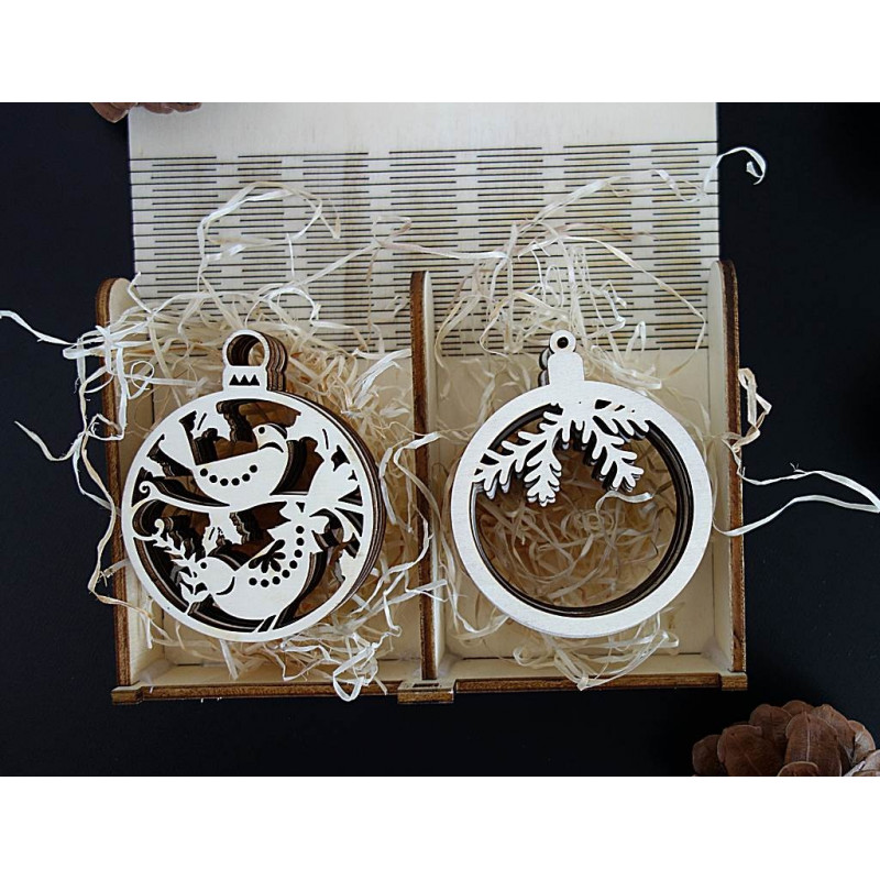 Fa- és műanyag díszek, karácsonyi díszek, fából készült vintage kiegészítők