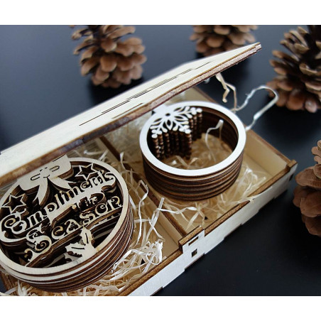 Fa- és műanyag díszek, karácsonyi díszek, fából készült vintage kiegészítők