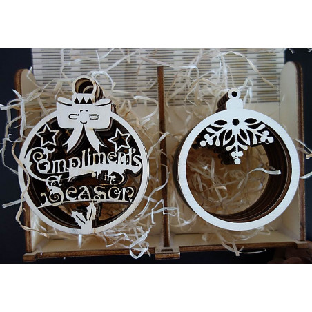 Fa- és műanyag díszek, karácsonyi díszek, fából készült vintage kiegészítők