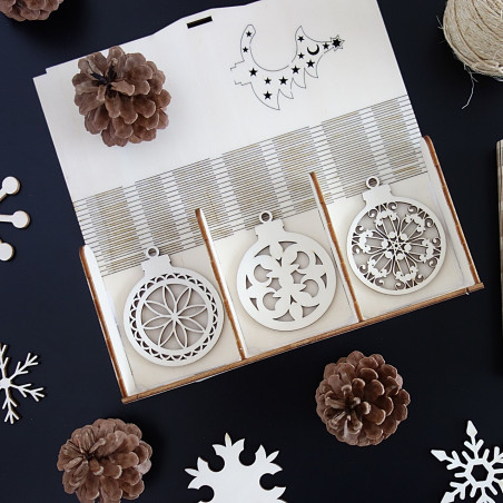 Karácsonyi díszek, 1 darab 18 darab