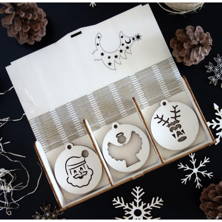 Karácsonyi díszek gyűjteménye, 1 készlet -18 db