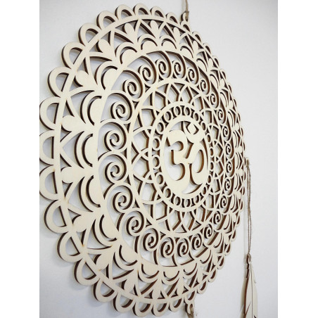 Bohém álomfogó fából, OM szimbólummal, természetes dekoráció, ideális ajándéknak vagy a nappaliba. Bohém álomfogó fából, OM szimbólummal, természetes dekoráció, ideális ajándéknak vagy a nappaliba.